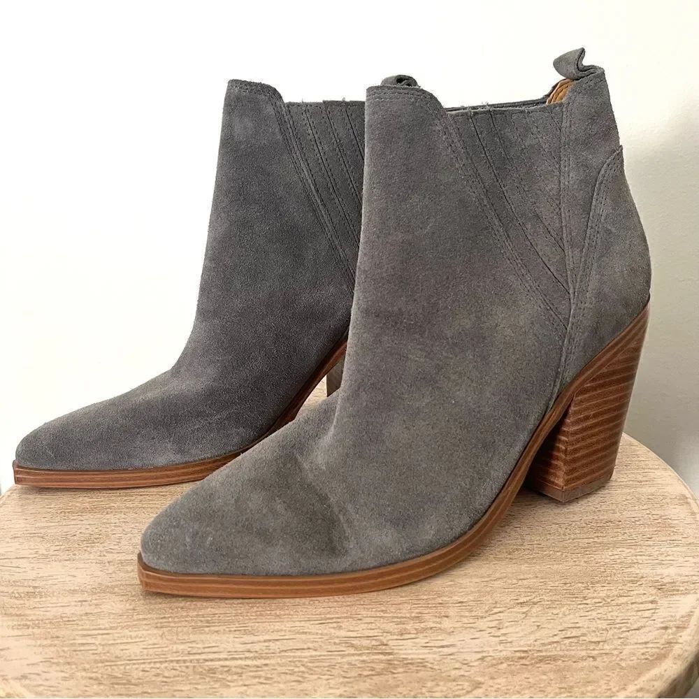 Marc Fisher Suede Teona Chelsea Pull On Western Style‎ Boot Gray Size 8 NWOB